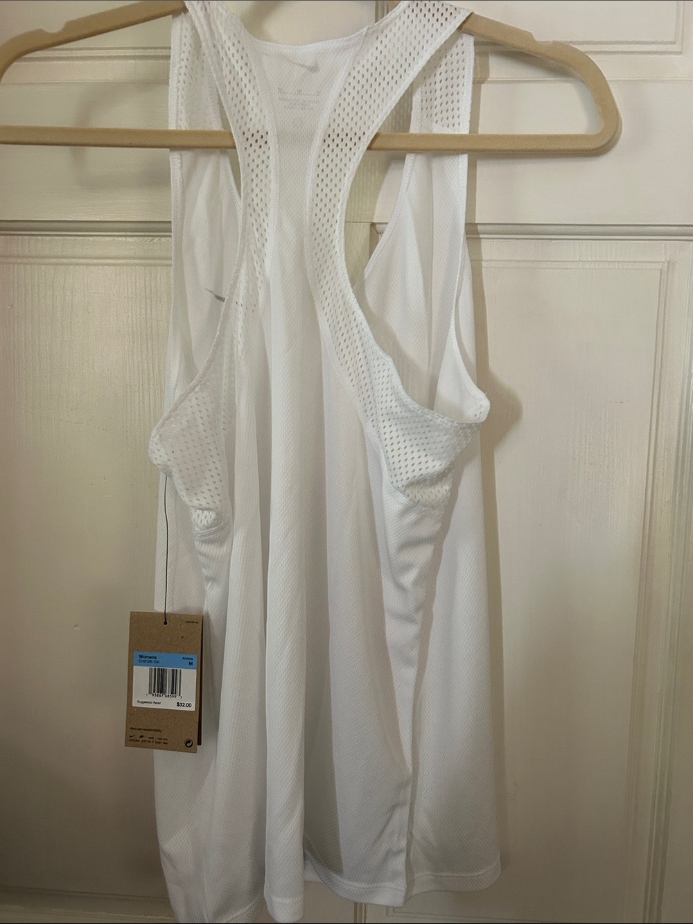 Nike Ladies Size Medium White Mesh Racerback Tank with Black Swoosh NWT - Picture 3 of 3
